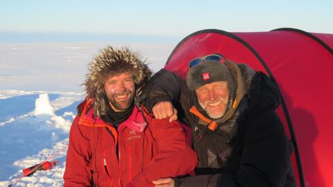 En reise i et sagnomsust landskap
Jan Fasting, Vegard Ulvang og Dag Harald Jølle sporer opp polarhistorien på Victoriahalvøya med ski, pulk og kite
